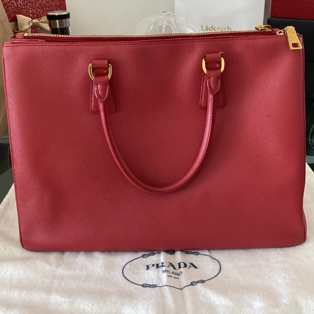 PRADA Saffiano Lux Large Galleria Double Zip Tote - Picture 6 of 14